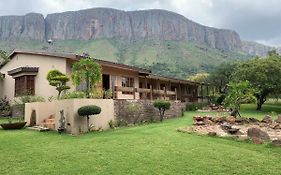 Kransberg Country Lodge Guest Farm